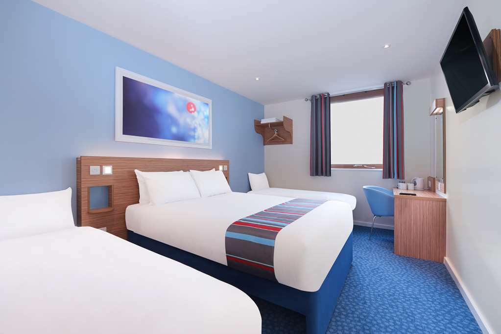 Travelodge Buckingham Room photo