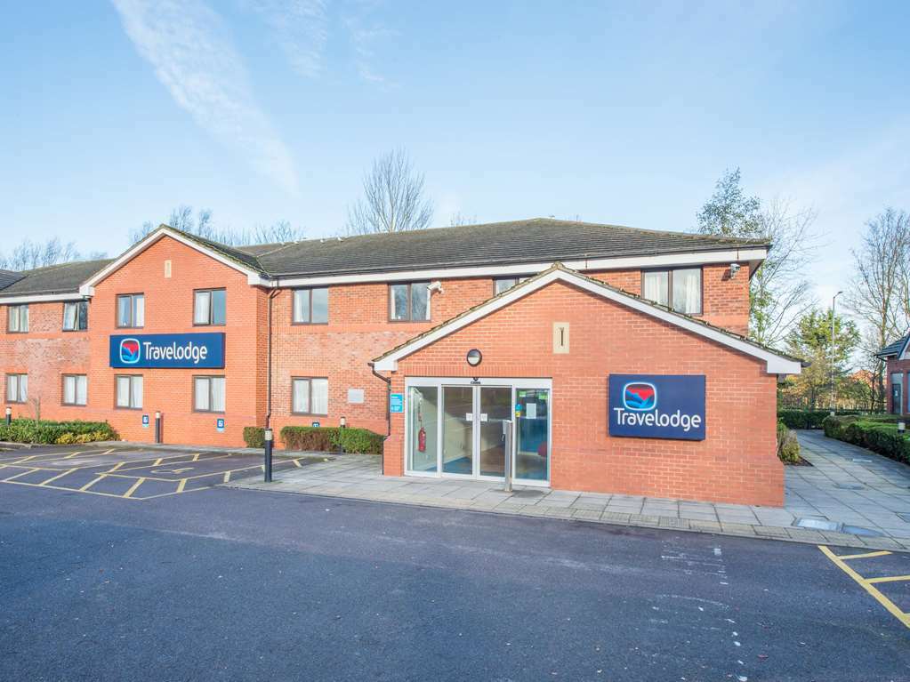 Travelodge Buckingham Exterior photo