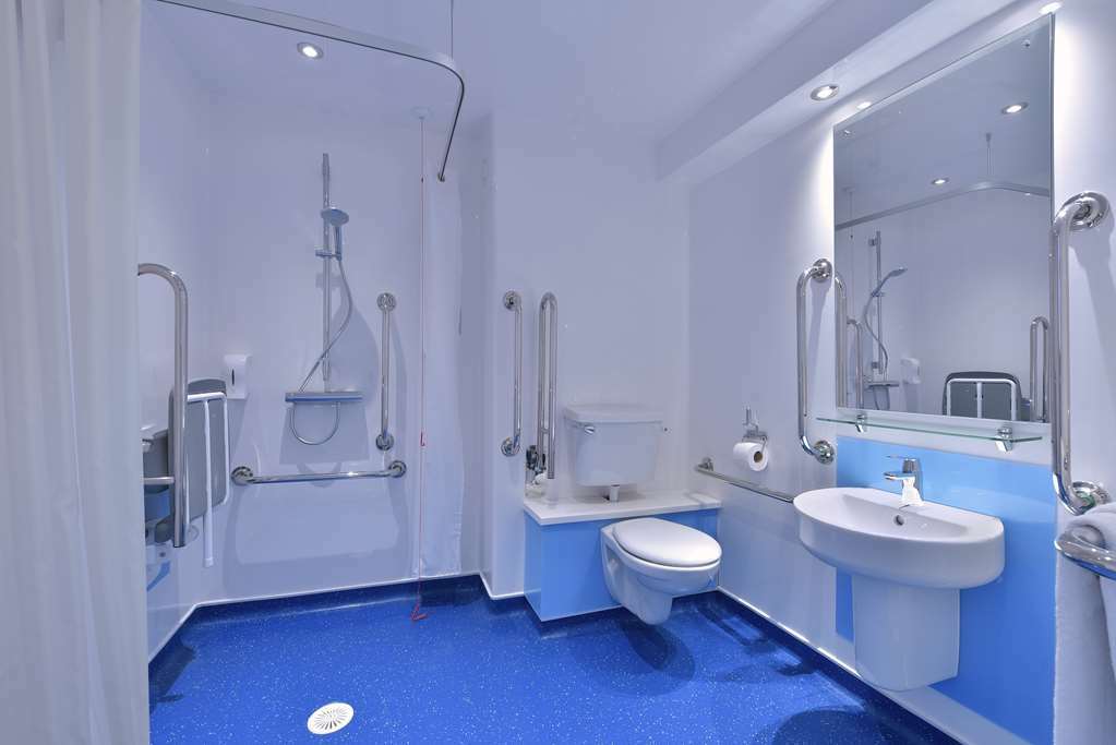 Travelodge Buckingham Room photo